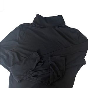 Aritzia cropped long sleeve